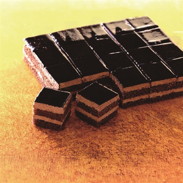 カット済みシートケーキ グラサージュチョコ